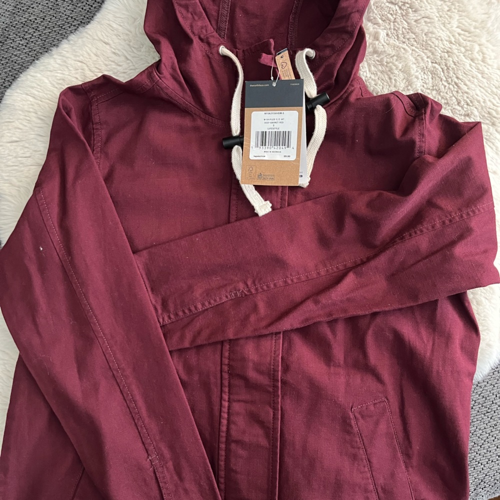 Maroon Women’s North Face Jacket